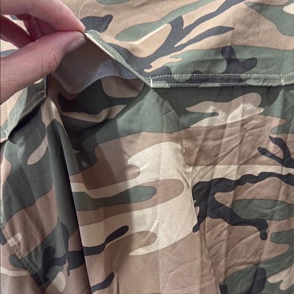 Poncho Camo Short Sleeve Shirt - Picture 6 of 9